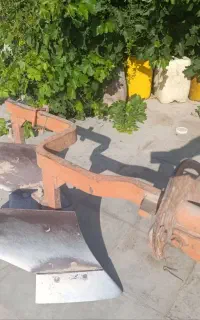 دو بیل گلدونی