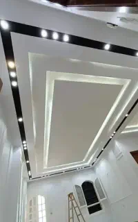 نقاش نقاشی ساختمان تمیز و حرفه ای