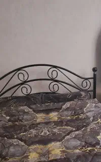 تخت دو نفره و میز آرایش