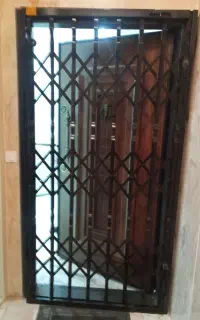 حفاظ و درب آکاردئونی با کیفیت متری ۴۵۰۰