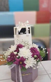 روز دوست دختره،نمیخوای براش گل بخری