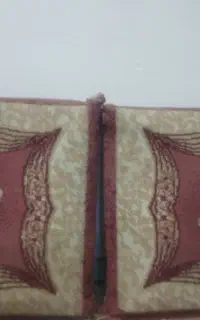 پشتی در حد نو