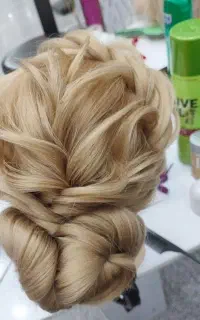 کله مانکن با موهای بلند