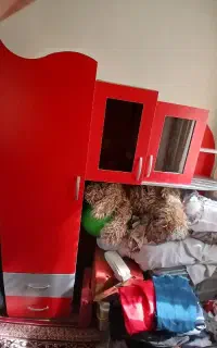 تخت بچه بهمراه تشک و کمد ام دی اف اصل