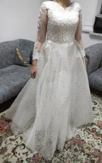 لباس عروس در حد نو