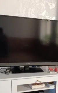 تلویزیون در حد نو