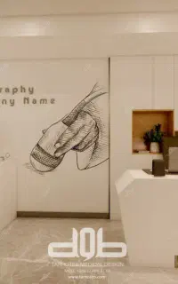 خانم جهت پذیرش کلینیک سونوگرافی