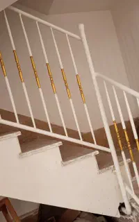 نقاش ساختمان شاهرخ