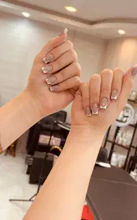 کاشت ناخن و مژه صادقیه و اقدسیه و الهیه