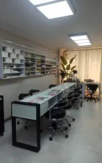 هنرجو ناخنکار میدان ولیعصر