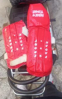 دستکش بوکس و ساق بند