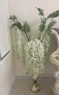 گلدان با گل آبشاری