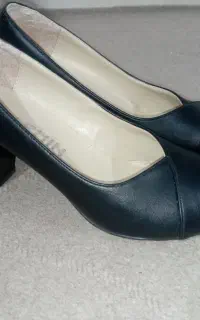 کفش سایز۳۹