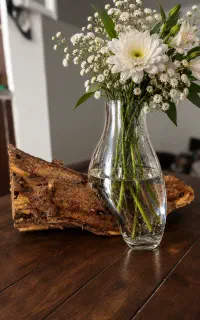 گلدان شیشه ای دفرمه پایه چوبی