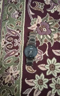 یک ساعت قنشگ خوشگل است