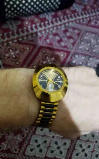 ساعت رادو و موتور سیکلت هندا پنج دنده قیمت 50تومن