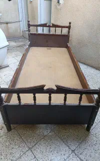 تخت و گاز