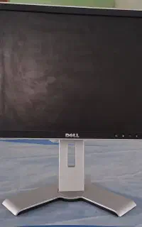مانیتور  ۱۹ اینچی dell