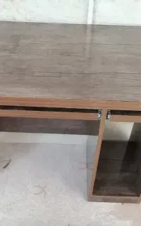 میز و صندلی
