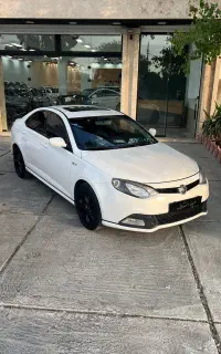 ام جی ۶ سفید بیرنگ مدل  MG6 2012