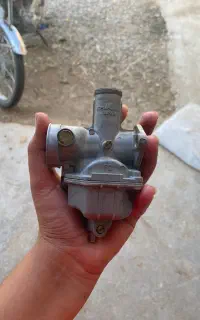 کاربرات موتور سیکلت