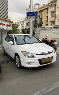 هیوندای i30