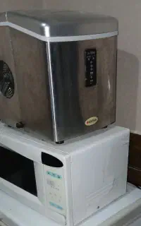یخ ساز و ماکروویو