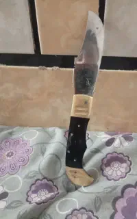 یک چاقوی زیبای هشت دنده