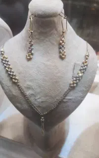 گردنی و گوشواره