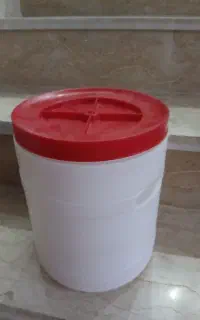 دبه ۸ کیلویی پلاستیکی