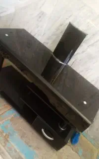 میزتلویزیون شیشه ی