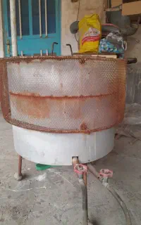 تنور و یک عدد قابلمه