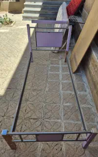 تخت فلزی یک نفره