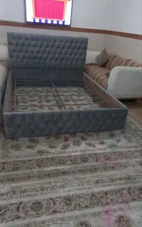 تخت تشک ب همراه میز آرایش