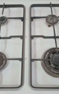 اجاق‌گازِ چهارشعله‌ی فِردارِ «هاردستون»