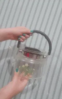 کتری شیشه ای
