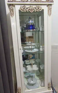 تابلو فرش و بوفه