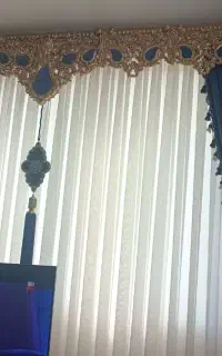 دستک پرده قاب و مدال در حد خیلی نو