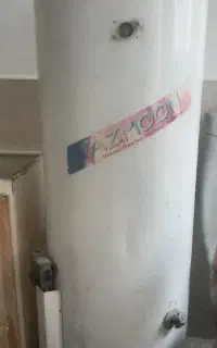 آبگرم کن ایستاده