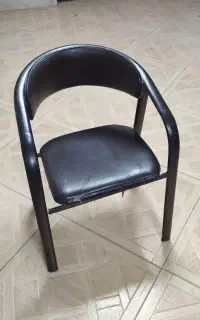 صندلی فلزی