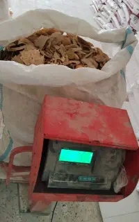 نان خشک برای دامدارن