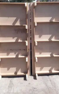 دو عدد کفی چوبی تخت