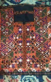 زی استین نیم کاره