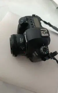 دوربین کنون 6d mark2 با لنز 50 f1.8در حد نو