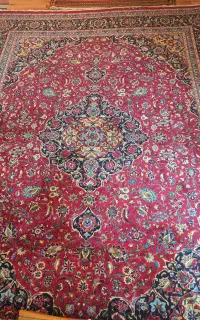 فرش دستباف لاکی