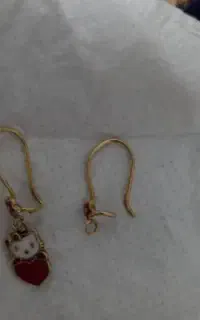 گوشواره طلا یک گرم و ۱۸۰ صوت