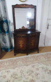 کنسول با آیینه چوب