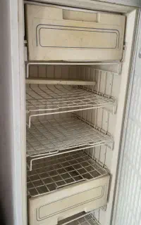 یخچال آزمایش