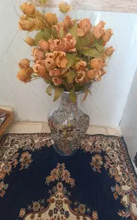 گل و گلدان