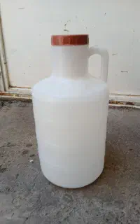 دبه خیار شور
